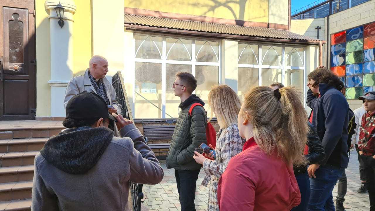 ВСТРЕЧА МОЛОДЁЖИ "СЛУШАЙ, ИЗРАИЛЬ..." ВСТРЕЧА МОЛОДЁЖИ "СЛУШАЙ, ИЗРАИЛЬ..."