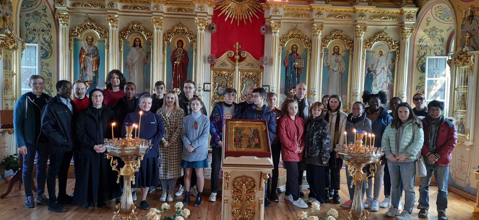 ВСТРЕЧА МОЛОДЁЖИ "СЛУШАЙ, ИЗРАИЛЬ..." ВСТРЕЧА МОЛОДЁЖИ "СЛУШАЙ, ИЗРАИЛЬ..."